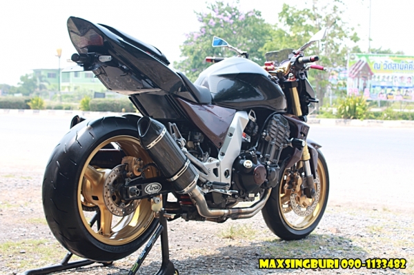 แม็กสิงห์บุรี//KAWASAKI Z1000 ปี2006 สภาพสวย ของแต่งทั้งคัน เสียสรรพาสมิตรแล้ว 218000 ด่วน แม็กสิงห์บุรี//KAWASAKI Z1000 ปี2006 สภาพสวย ของแต่งทั้งคัน เสียสรรพาสมิตรแล้ว 218000 ด่วน