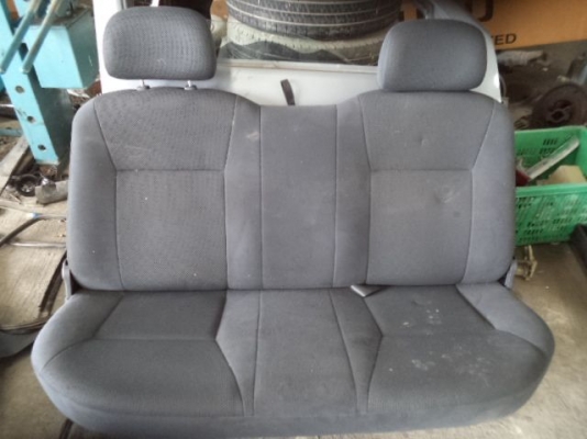 เบาะหลังดีแม็กซ์ 4 ประตู