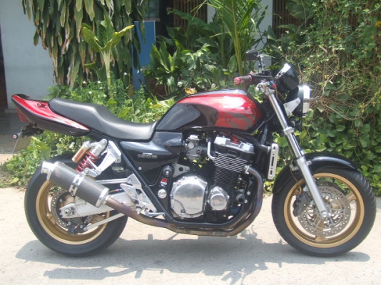 ขาย CB 1300 ปี98 รถสวยกริ๊บ ท่อไทเทเนี่ยม ทะเบียนแท้ 228,000-