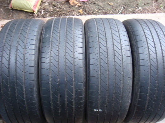 ขายยาง Dunlop sp sport ขนาด 215/55/17  ยางปี 13