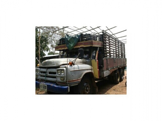 ขาย10ล้อหัวยาวเครื่อง175 ISUZUช่วงล่างFUSOภาษีเต็ม เอกสารพร้อมโอน