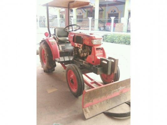 ขายKUBOTA RT140 ใช้งานน้อย1,500ชม.อุปกรณ์ครบ เอกสารพร้อมโอน