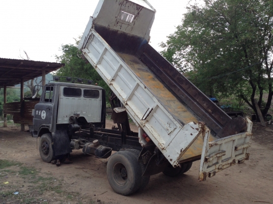 ขาย 6 ล้อดั้ม KM310 วางเครื่อง 1W ตัวเดียวกันกับ WO4D 117 แรงม้าแต่ยังเป็นลิขสิทธิ์ของ TOYOTA คัสซีสวย คานหน้า 6 น็อต เฟืองท้าย F พวงมาลัยพาวเวอร์ ทะเบียนชุดโอนพร้อมโอนครับ