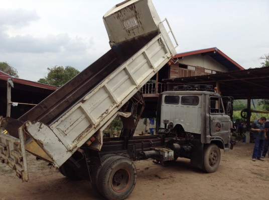 ขาย 6 ล้อดั้ม KM310 วางเครื่อง 1W ตัวเดียวกันกับ WO4D 117 แรงม้าแต่ยังเป็นลิขสิทธิ์ของ TOYOTA คัสซีสวย คานหน้า 6 น็อต เฟืองท้าย F พวงมาลัยพาวเวอร์ ทะเบียนชุดโอนพร้อมโอนครับ