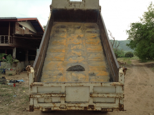 ขาย 6 ล้อดั้ม KM310 วางเครื่อง 1W ตัวเดียวกันกับ WO4D 117 แรงม้าแต่ยังเป็นลิขสิทธิ์ของ TOYOTA คัสซีสวย คานหน้า 6 น็อต เฟืองท้าย F พวงมาลัยพาวเวอร์ ทะเบียนชุดโอนพร้อมโอนครับ