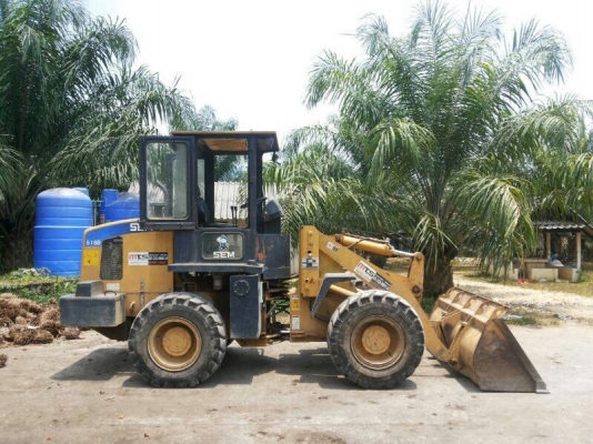 รถตัก 616B ( รถใช้งาน 2500 ซม. ) สนใจติดต่อ 081 - 6079515 รถตัก 616B ( รถใช้งาน 2500 ซม. ) สนใจติดต่อ 081 - 6079515