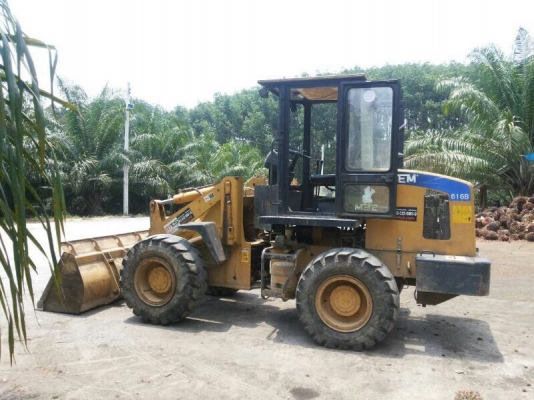 รถตัก 616B ( รถใช้งาน 2500 ซม. ) สนใจติดต่อ 081 - 6079515 รถตัก 616B ( รถใช้งาน 2500 ซม. ) สนใจติดต่อ 081 - 6079515