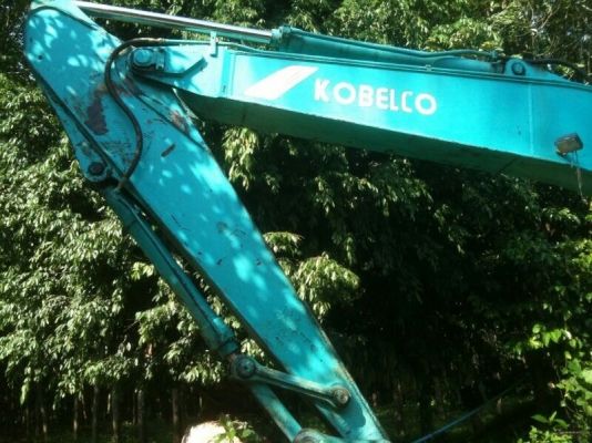 รถแบคโฮ KOBELCO  200 - 5  ( รุ่น ค๊อปเตอร์ V1. ) , ( ขายคู่  รถ โตโยต้า 4 ประตู )  สนใจติดต่อ 081 - 6079515