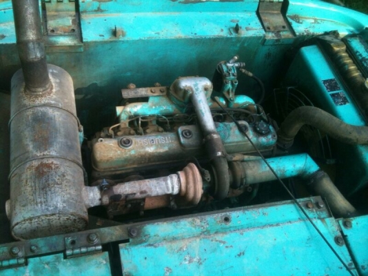 รถแบคโฮ KOBELCO  200 - 5  ( รุ่น ค๊อปเตอร์ V1. ) , ( ขายคู่  รถ โตโยต้า 4 ประตู )  สนใจติดต่อ 081 - 6079515