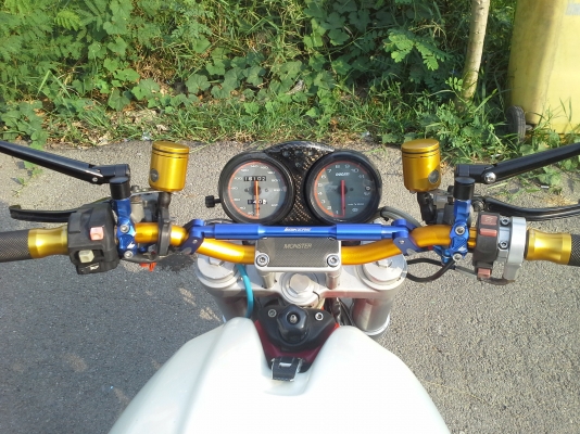 DUCATI M900 ของแต่งเต็มลำ เครื่องดีแรงเลยครับ