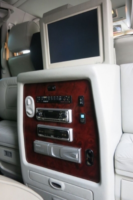 ขายด่วน รถตู้ 8 ที่นั่ง Volkswagen Caravelle ปี2003 รถบ้าน เจ้าของขายเอง