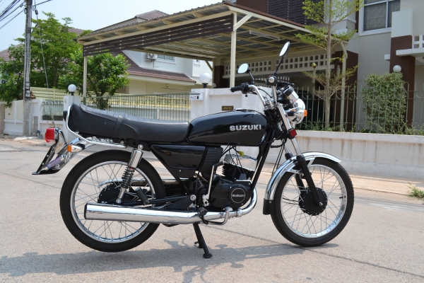 Suzuki TS125 ทำใหม่ทั้งคัน สภาพดี พร้อมทะเบียน
