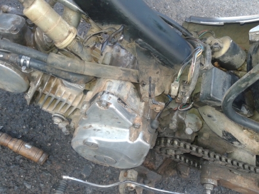 ขายรถดรีม100แต่ง โอสคูน แฮนโหน เท่ๆเครื่อง110สตาร์มือ//และเครื่องเวฟ125มีเล่มทะเบียน ขายรถดรีม100แต่ง โอสคูน แฮนโหน เท่ๆเครื่อง110สตาร์มือ//และเครื่องเวฟ125มีเล่มทะเบียน