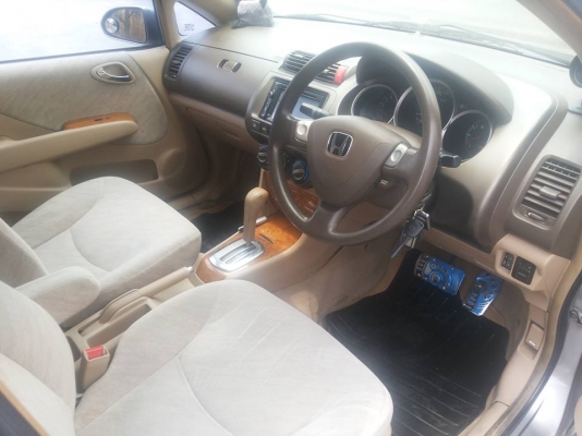 ขายด่วน ฮอนด้า  ซิ็ตี้ 05  ติดแก๊ส  ประหยัด สุดๆๆ