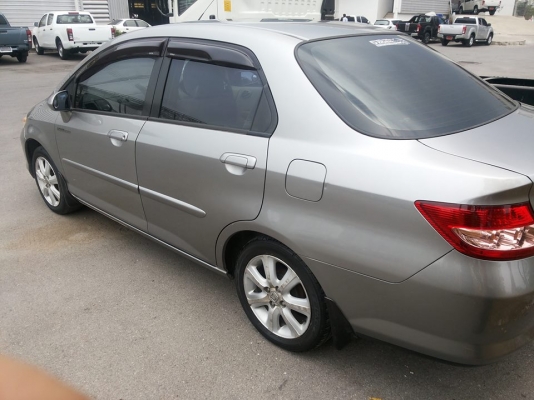 ขายด่วน ฮอนด้า  ซิ็ตี้ 05  ติดแก๊ส  ประหยัด สุดๆๆ