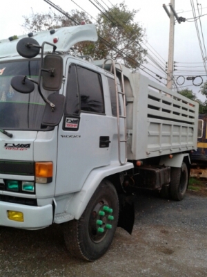 ISUZU 6 ล้อดั๊มร๊อกกี้ 195 สวยๆๆพร้อมใข้พร้อมโอนราคายังคุยได้อีก