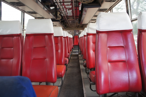 ขายรถบัสยาว10.30 เมตร อยู่ที่ พะเยา ขายรถบัสยาว10.30 เมตร อยู่ที่ พะเยา