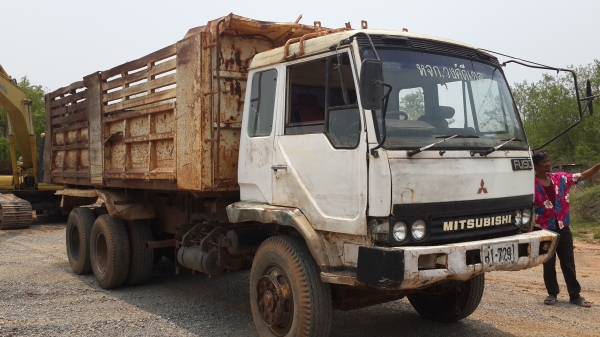 ขายด่วนไอ้หลงเบรคใหญ่195แรงสองเพลาดั้มตามสภาพโทร0843923995 ขายด่วนไอ้หลงเบรคใหญ่195แรงสองเพลาดั้มตามสภาพโทร0843923995