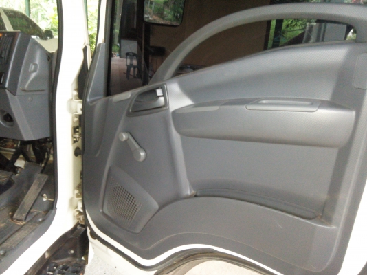 ขายดาวน์รถ 6 ล้อรั้วกระบะคาร์โก้ ISUZU NMR 130 แรงม้าปี 2555 รถวิ่ง 68744 กิโลเมตร ขายดาวน์ 280000 ผ่อนต่อ 17400 X 27 = 469800 ราคารวม 749800