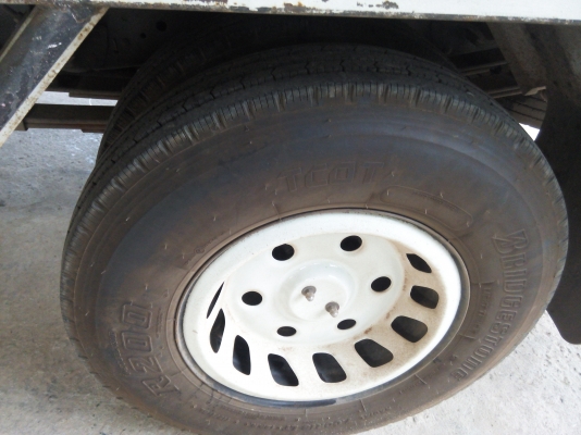 ขายดาวน์รถ 6 ล้อรั้วกระบะคาร์โก้ ISUZU NMR 130 แรงม้าปี 2555 รถวิ่ง 68744 กิโลเมตร ขายดาวน์ 280000 ผ่อนต่อ 17400 X 27 = 469800 ราคารวม 749800