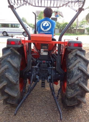 รถแทรกเตอร์คูโบต้า L4508 โฟววิน สภาพดีเดิมทั้งคัน พร้อมใช้งานขายพร้อมผานดันหน้าและจอบหมุน