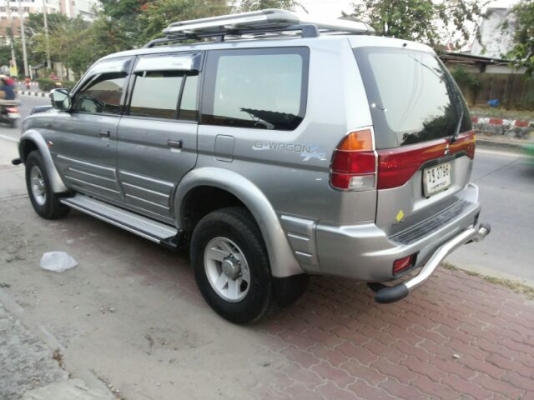 MITSU G WAGON 4 WD สวยมาก ใช้มา 8.6 หมื่น กิโล เดิมทั้งคัน  ** ( พิเศษ 260,000 ) **