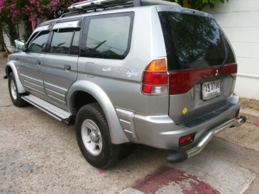 MITSU G WAGON 4 WD สวยมาก ใช้มา 8.6 หมื่น กิโล เดิมทั้งคัน  ** ( พิเศษ 260,000 ) **