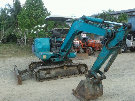 ขายรถขุด KOMATSU  PC25-1 เครื่องดีปั้มแรง
