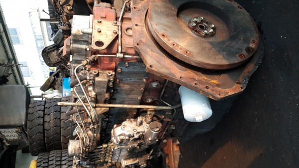 ขายเครื่องยนต์ mitsubishi s6s ปั๊มเรียง ขายเครื่องยนต์ mitsubishi s6s ปั๊มเรียง