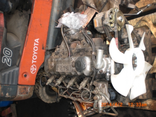 ขายเครื่องยนต์ isuzu c240 ปั๊มแถว