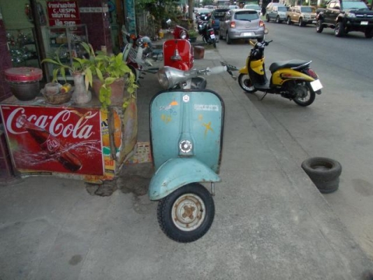 ขาย Vespa 64 สภาพเดิมๆ แห้งๆ ซื้อไปขี่เล่นแถวบ้าน ขาย Vespa 64 สภาพเดิมๆ แห้งๆ ซื้อไปขี่เล่นแถวบ้าน