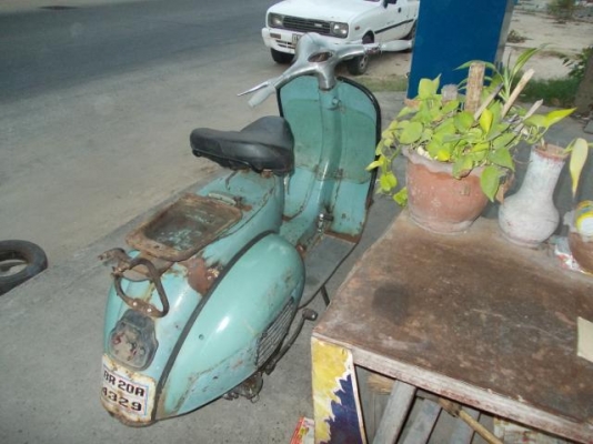 ขาย Vespa 64 สภาพเดิมๆ แห้งๆ ซื้อไปขี่เล่นแถวบ้าน ขาย Vespa 64 สภาพเดิมๆ แห้งๆ ซื้อไปขี่เล่นแถวบ้าน