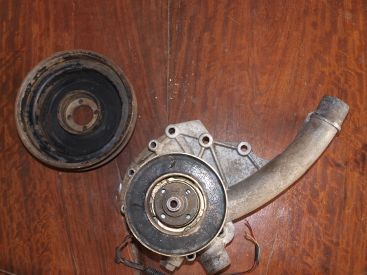 ชุดปั้มน้ำ(แม่เหล็กไฟฟ้า) 190E