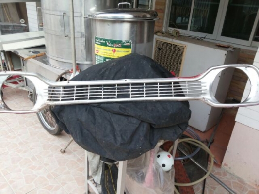 ฝากะโปง daihatsu 1000 + กะจังหน้า ford escort ( 2 ชิ้น พัน )