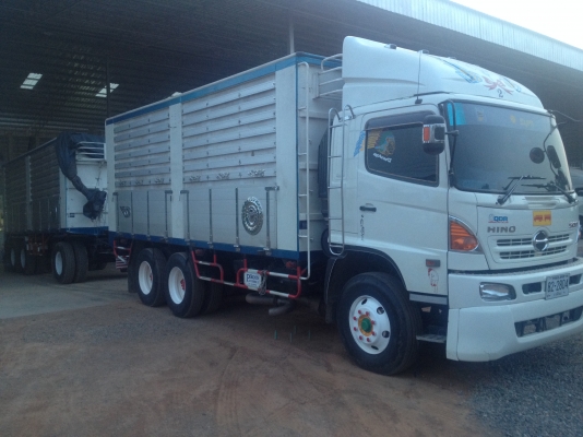 ขายรถบรรทุกพ่วง  Hino รถปี2556