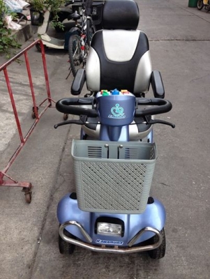 รถไฟฟ้าผู้สูงอายุ