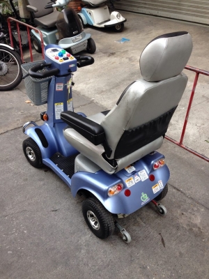 รถไฟฟ้าผู้สูงอายุ