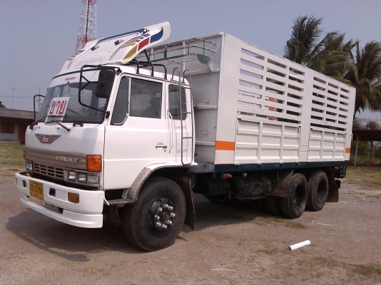 ขายสิบล้อเอฟ18เพลาเดียวสภาพพร้อมใช้