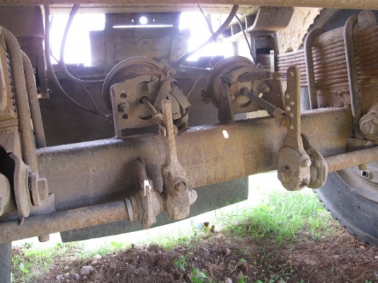 หางพ่วงดั้มพ์สองเพลาของสามมิตร หางพ่วงดั้มพ์สองเพลาของสามมิตร