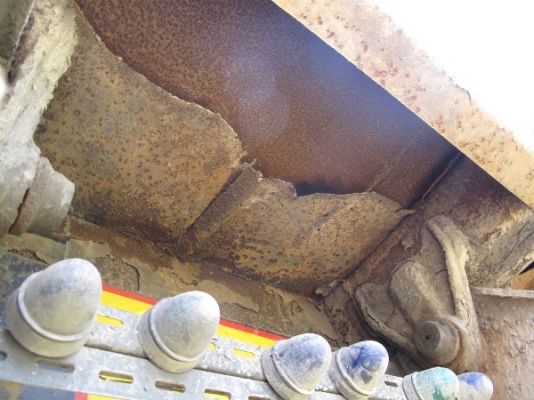 หางพ่วงดั้มพ์สองเพลาของสามมิตร หางพ่วงดั้มพ์สองเพลาของสามมิตร