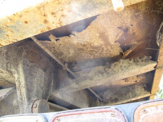 หางพ่วงดั้มพ์สองเพลาของสามมิตร หางพ่วงดั้มพ์สองเพลาของสามมิตร