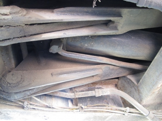 หางพ่วงดั้มพ์สองเพลาของสามมิตร หางพ่วงดั้มพ์สองเพลาของสามมิตร