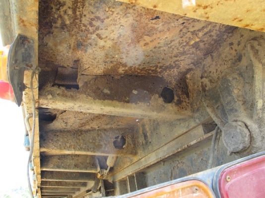 หางพ่วงดั้มพ์สองเพลาของสามมิตร หางพ่วงดั้มพ์สองเพลาของสามมิตร