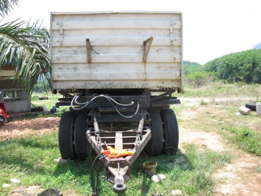 หางพ่วงดั้มพ์สองเพลาของสามมิตร หางพ่วงดั้มพ์สองเพลาของสามมิตร