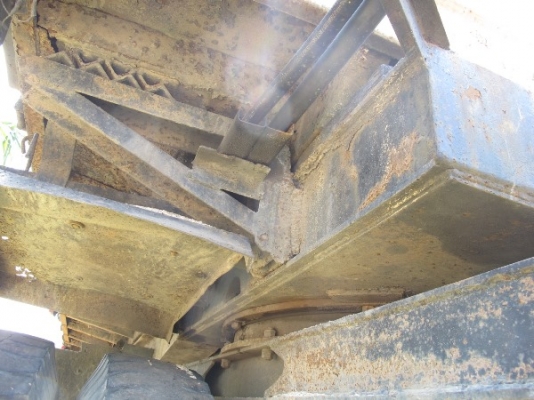 หางพ่วงดั้มพ์สองเพลาของสามมิตร หางพ่วงดั้มพ์สองเพลาของสามมิตร