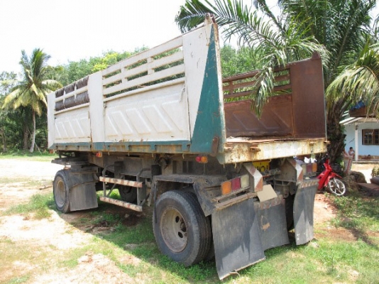 หางพ่วงดั้มพ์สองเพลาของสามมิตร หางพ่วงดั้มพ์สองเพลาของสามมิตร