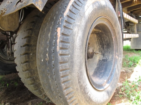 หางพ่วงดั้มพ์สองเพลาของสามมิตร หางพ่วงดั้มพ์สองเพลาของสามมิตร