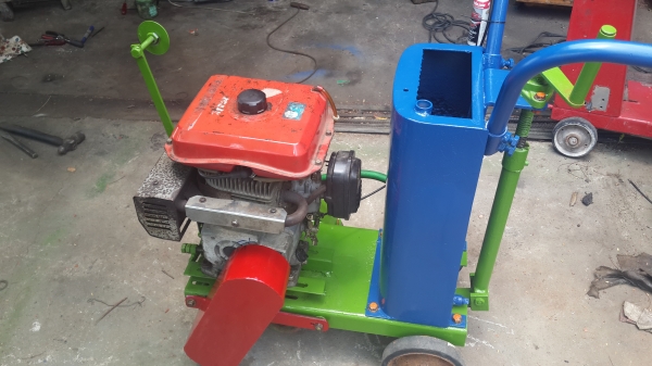 เครื่องตัดคอนกรีต เครื่องตัดคอนกรีต