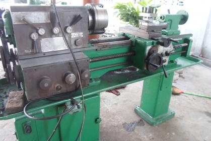 แท่นกลึง 5 ฟุต 2 เพลา เกียร์บล็อก พร้อมใช้ ด่วน !!!!!!  45,000