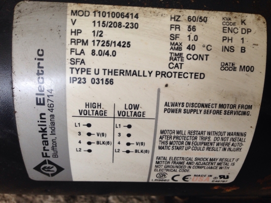 ขายปั้มแวกกั้ม Franklin Electric 1/2 HP. ไฟบ้าน 220 V สภาพสวย มี 2 ตัวครับ